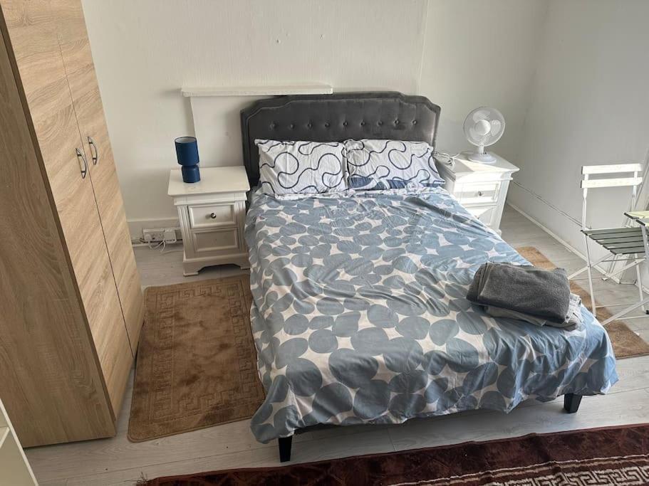 1 Bedroom Studio Central London 220 エクステリア 写真